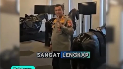 {{caption}}