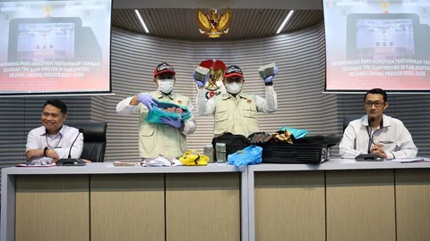 {{caption}}