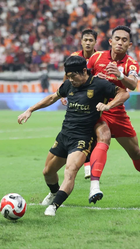 FOTO: Persija Ditahan Borneo FC di JIS
