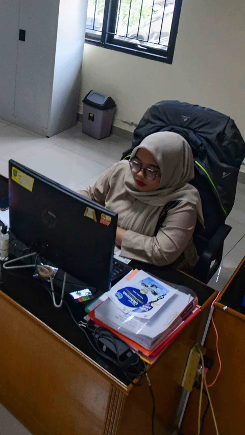 FOTO: Suasana Kantor Sepi Saat Penerapan WFH ASN