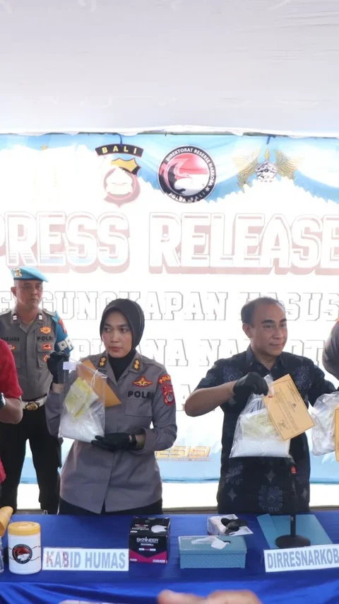 Tergiur Bayaran USD 1.000, WN Kazakhstan Nekat Bawa 2,5 Kg Kokain ke Bali