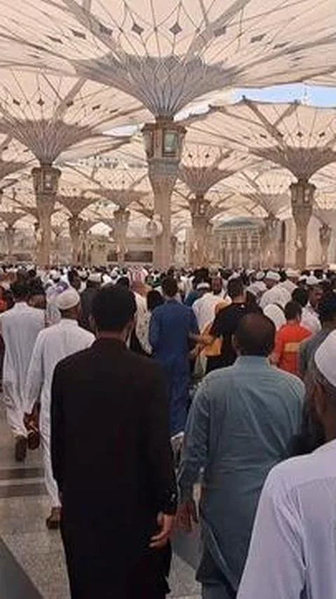 Pemerintah Minta Jemaah Haji Tak Paksakan Diri Jika Tidak Fit: Gunakan Payung dan Rutin Minum