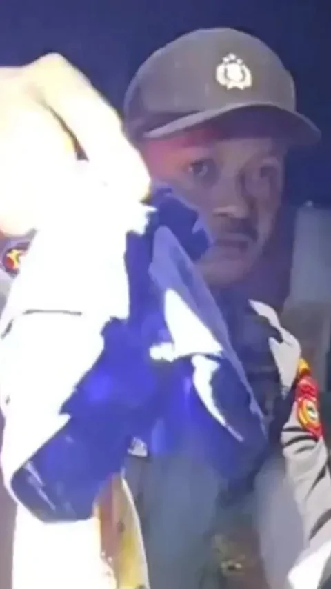 Pemuda 'Agak Lain' Tergoda Curi Celana Dalam Wanita lagi Dijemur, Diinterogasi Polisi Senyum-Senyum Malu