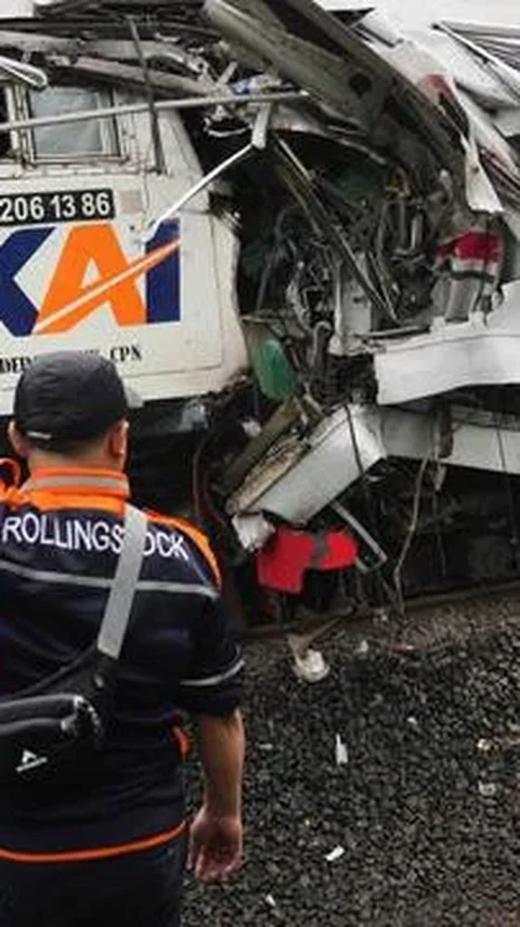 Evakuasi KRL di Bekasi Timur Masih Berlangsung, KAI Pastikan Selesai Hari ini