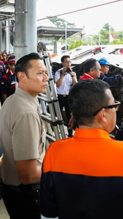 FOTO: AHY Dorong Percepatan Penanganan Kecelakaan Kereta di Bekasi Timur