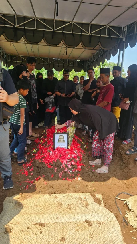 WhatsApp Terakhir Harum Anjarsari Korban Kecelakaan Kereta ke Suami Sebelum Meninggal yang Mengubah Segalanya