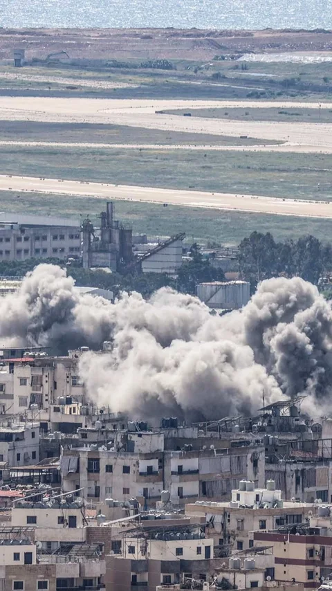 FOTO: Pasca Gencatan Senjata dengan  Iran, Israel Luncurkan Serangan Besar ke Lebanon