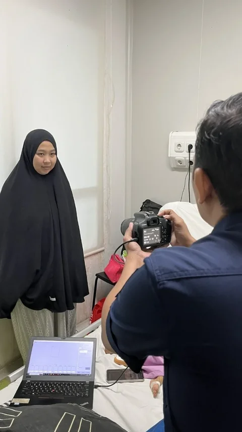 Layanan Jemput Bola Paspor, Imigrasi Jakarta Timur Layani Pasien di RSCM untuk Pengobatan ke India