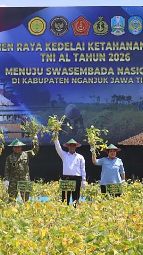 FOTO: Panen Raya Kedelai Digelar di Nganjuk