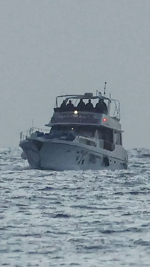 FOTO: Kapal Global Sumud Flotilla Dibawa Militer Israel ke Pelabuhan Ashdod