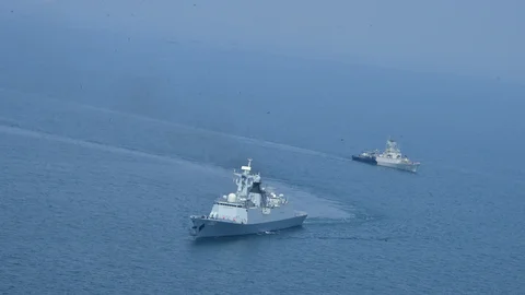{{caption}}