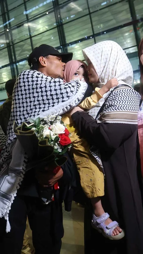 FOTO: Sembilan WNI Global Sumud Flotilla Kembali ke Tanah Air