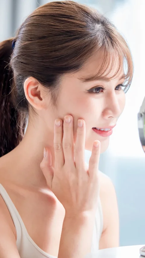 Kombinasi Skincare yang Wajib Dihindari Jika Tak Ingin Wajah Mengalami Over-Exfoliation