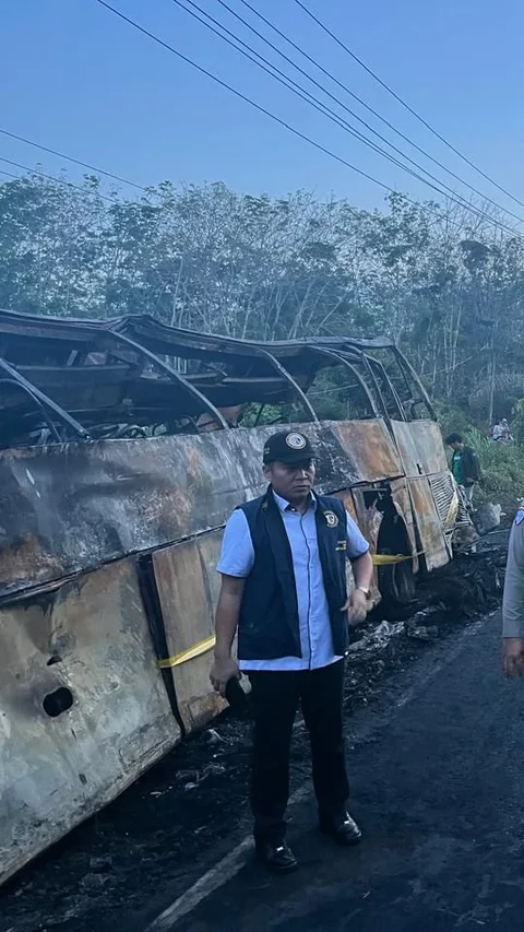 Olah TKP, Polisi Gunakan Teknologi TAA untuk Ungkap Penyebab Kecelakaan Maut Bus ALS-Truk Tangki