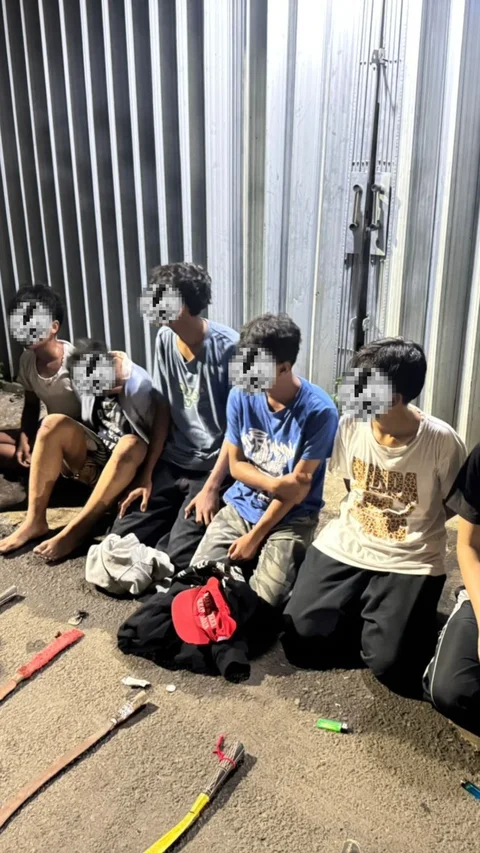 Rencana Tawuran Maut di Jakarta Timur Digagalkan Polisi, 10 Remaja Ditangkap Beserta Sajam dan Tongkat Golf