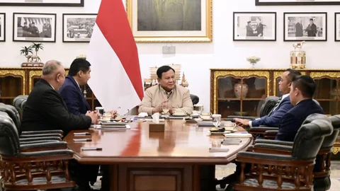 {{caption}}