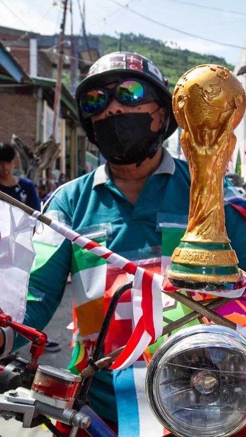 FOTO: Ratusan Warga Gelar Konvoi Sambut Piala Dunia 2026
