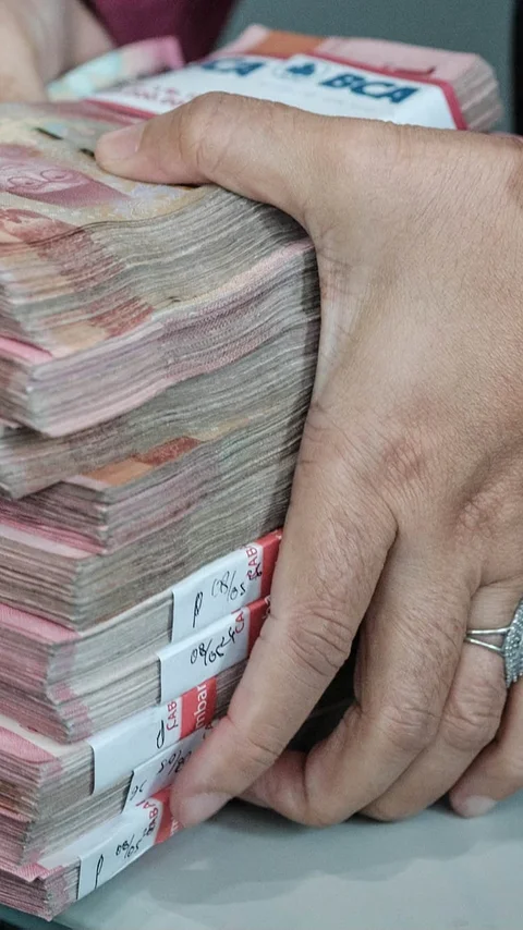 Silau Lihat Uang Panai Pengantin, Ibu dan Anak ini Nekat Curi Rp55 Juta Milik Keluarganya