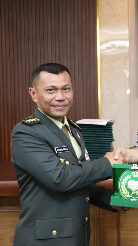 Jadi yang Pertama dari TNI, Kolonel Achmad Fikri Lulus College Pertahanan Yordania dengan Predikat Excellent