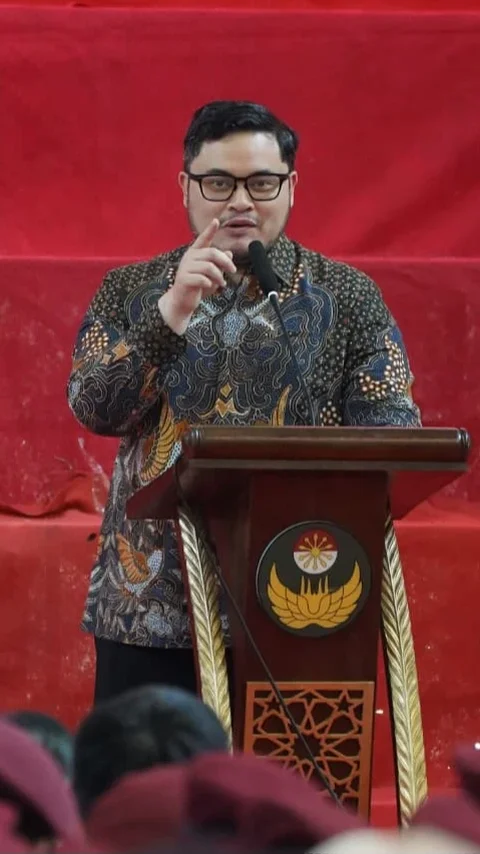 Passing Grade Terbaik se-Kediri, Mas Dhito Antarkan Siswa Boarding School Masuk Perguruan Tinggi