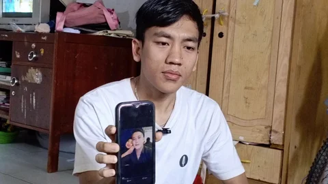 {{caption}}