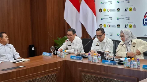 {{caption}}