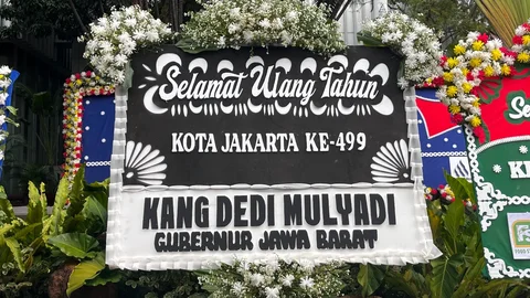 {{caption}}