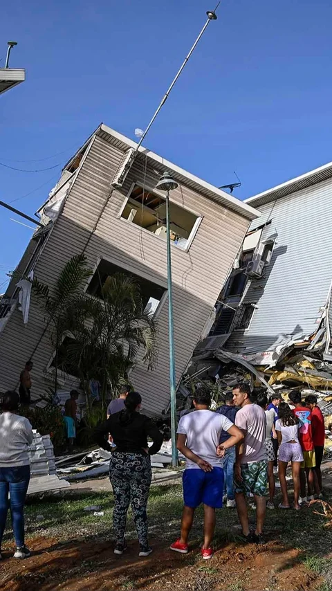 FOTO: Gempa Kembar Terbesar Seabad Luluhlantakkan Wilayah Caracas Venezuela