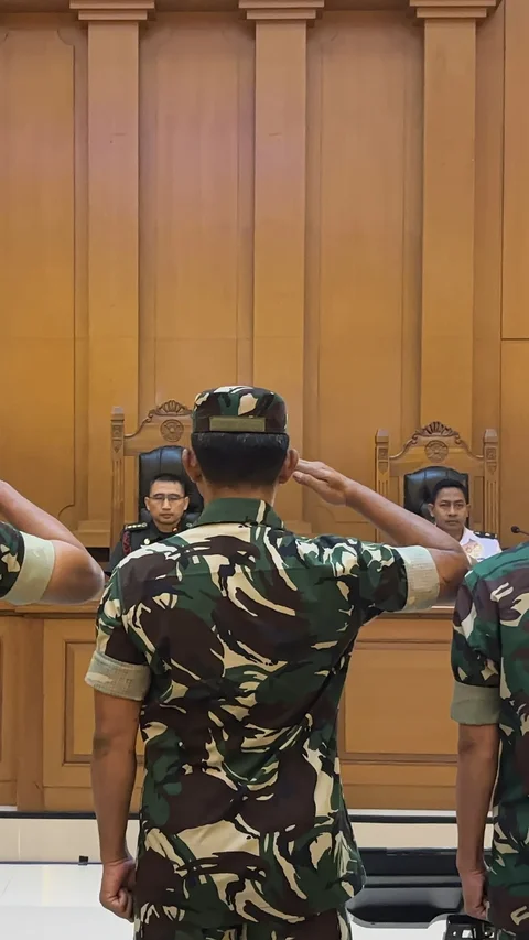 Empat Prajurit TNI Terdakwa Penyiraman Air Keras Andrie Yunus Dituntut 2 Tahun 6 Bulan Penjara