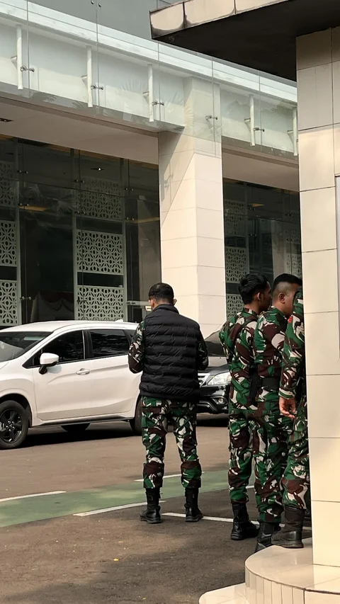 Reaksi Istana Kantor BGN Digeledah Kejagung Usia Dadan Hindayana Dicopot