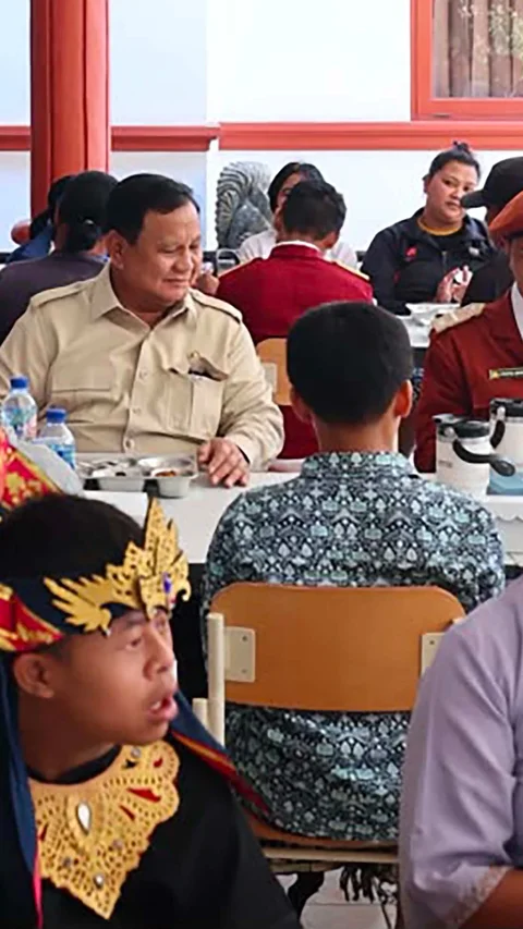 FOTO: Prabowo Tinjau Sekolah Rakyat Tabanan dan Dorong Perluasan Akses Pendidikan