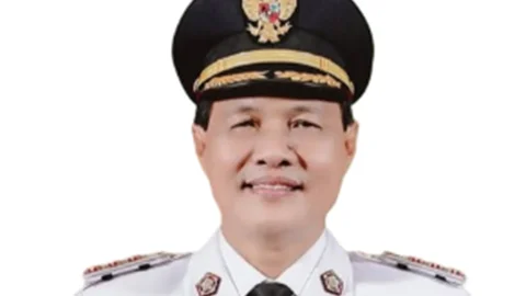 {{caption}}