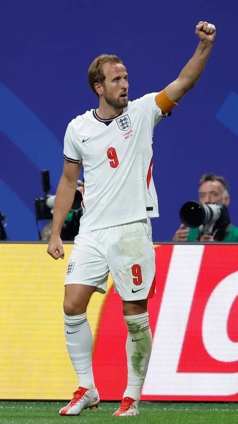 FOTO: Inggris Bangkit Singkirkan RD Kongo