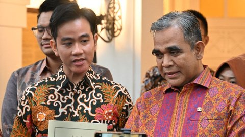 FOTO: Ekspresi Gibran Bertemu Pimpinan MPR, Terima Undangan Pelantikan 20 Oktober