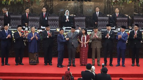 FOTO: Momen Ahmad Muzani Dilantik Jadi Ketua MPR 2024-2029, Wakilnya Bos Lion Air hingga Anak Mantan Presiden