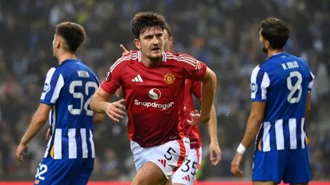 FOTO: Susah Payah MU Tahan Imbang Porto FC di Liga Europa, Diselamatkan Gol Menit Akhir Harry Maguire