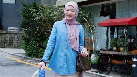 6 Inspirasi Gaya Berhijab Ayana Moon yang Cocok untuk Bukber, Kalem dan Elegan saat Ramadan 2024