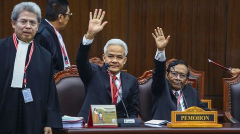 FOTO: Sidang Sengketa Pilpres, Tim Hukum Ganjar-Mahfud Tuntut Pemilu Ulang Tanpa Prabowo-Gibran