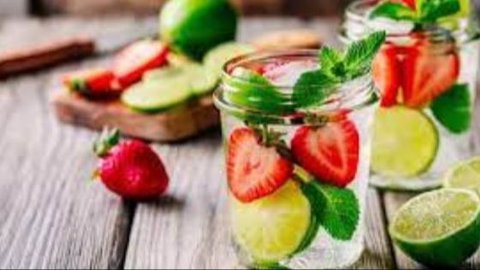 5 Menu Infused Water Menyegarkan, Efektif Bantu Tangkal Darah Tinggi