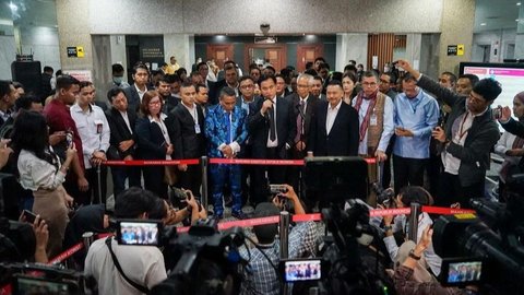 VIDEO: Jawaban Telak Yusril Tim Hukum Prabowo Lawan Kubu Anies di Sidang MK