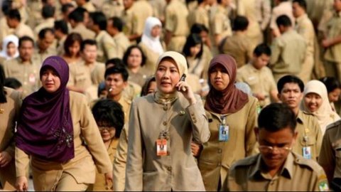 Menteri Anas Ingatkan PNS Dilarang Perpanjang Libur Lebaran