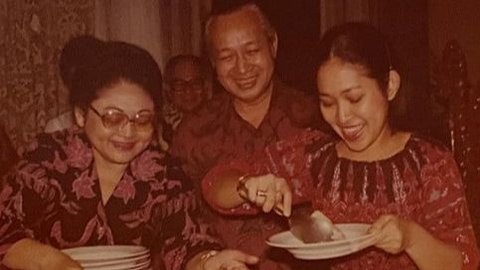 Genap Usia 65 Tahun, Intip Transformasi Titiek Soeharto dari Remaja hingga Kini, Tetap Cantik dan Awet Muda