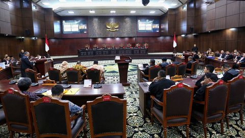 LSI Ungkap Efek Sidang Sengketa Pilpres Terhadap Kepercayaan Publik ke MK