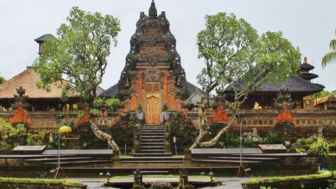 Bukan Kelebihan Wisatawan, Tapi Bali Sedang Alami Kondisi Ini