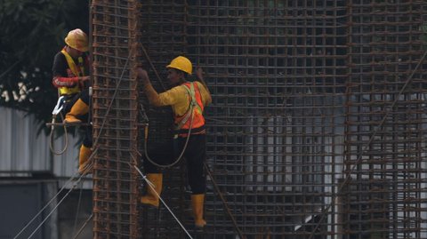 FOTO: Kenaikan Realisasi APBN 2023 Tak Sebanding dengan Serapan Tenaga Kerja di Sektor Konstruksi