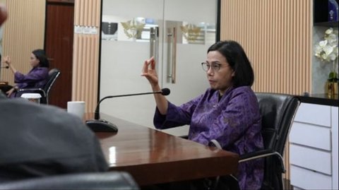 Potret Sri Mulyani Bertemu dengan Menkeu Uzbekistan, Bukan Bicara Keuangan Negara tapi Soal Bola