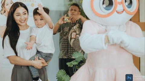 Potret Seru Perayaan Ultah Baby Issa Anak Nikita Willy, Outfit Simple & Berlangsung di Panti Asuhan