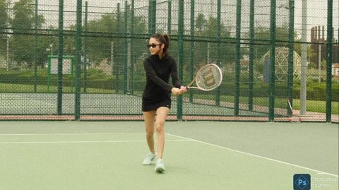 Potret Azizah Salsha Main Tenis di Qatar, Gayanya Tak Pernah Gagal Cantik Menawan