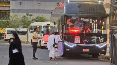 3.400 Jemaah Haji Indonesia di Madinah Mulai Berangkat ke Makkah untuk Umrah Wajib