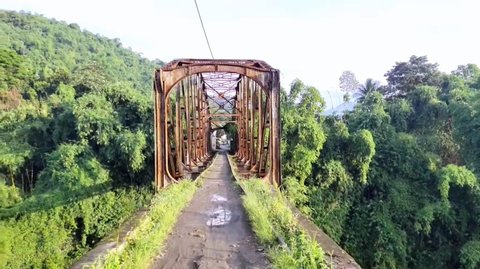 Potret Jembatan Kereta Api Rancagoong di Bandung, Pemandangannya Eksotis Tapi Bikin Merinding